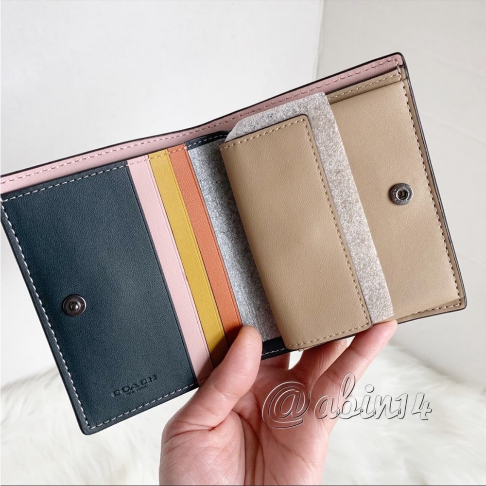 NWT Coach Small Snap Colorblock Interior Leather Wallet - Picture 4 of 7
